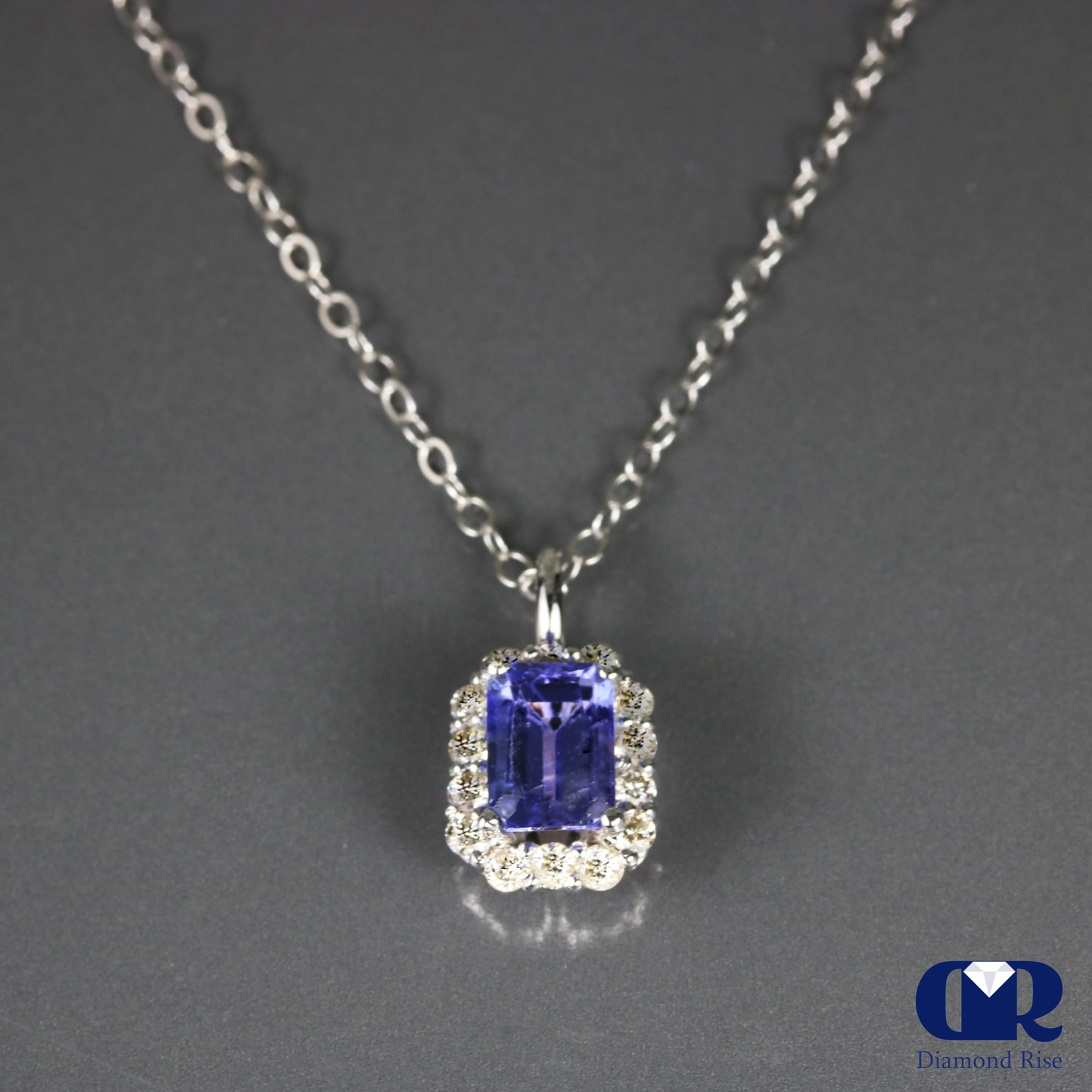 1.50 Carat Tanzanite & Diamond Pendant Necklace 14K Gold With 16" Chain