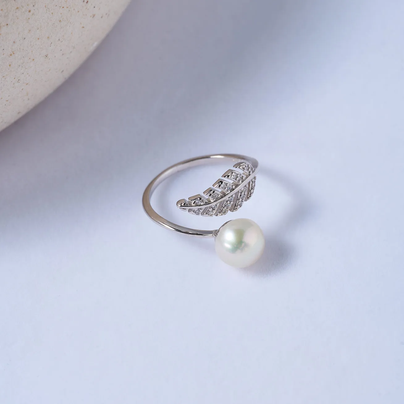 Elegant Freshwater Pearl Ring WR00029 | GARDENS