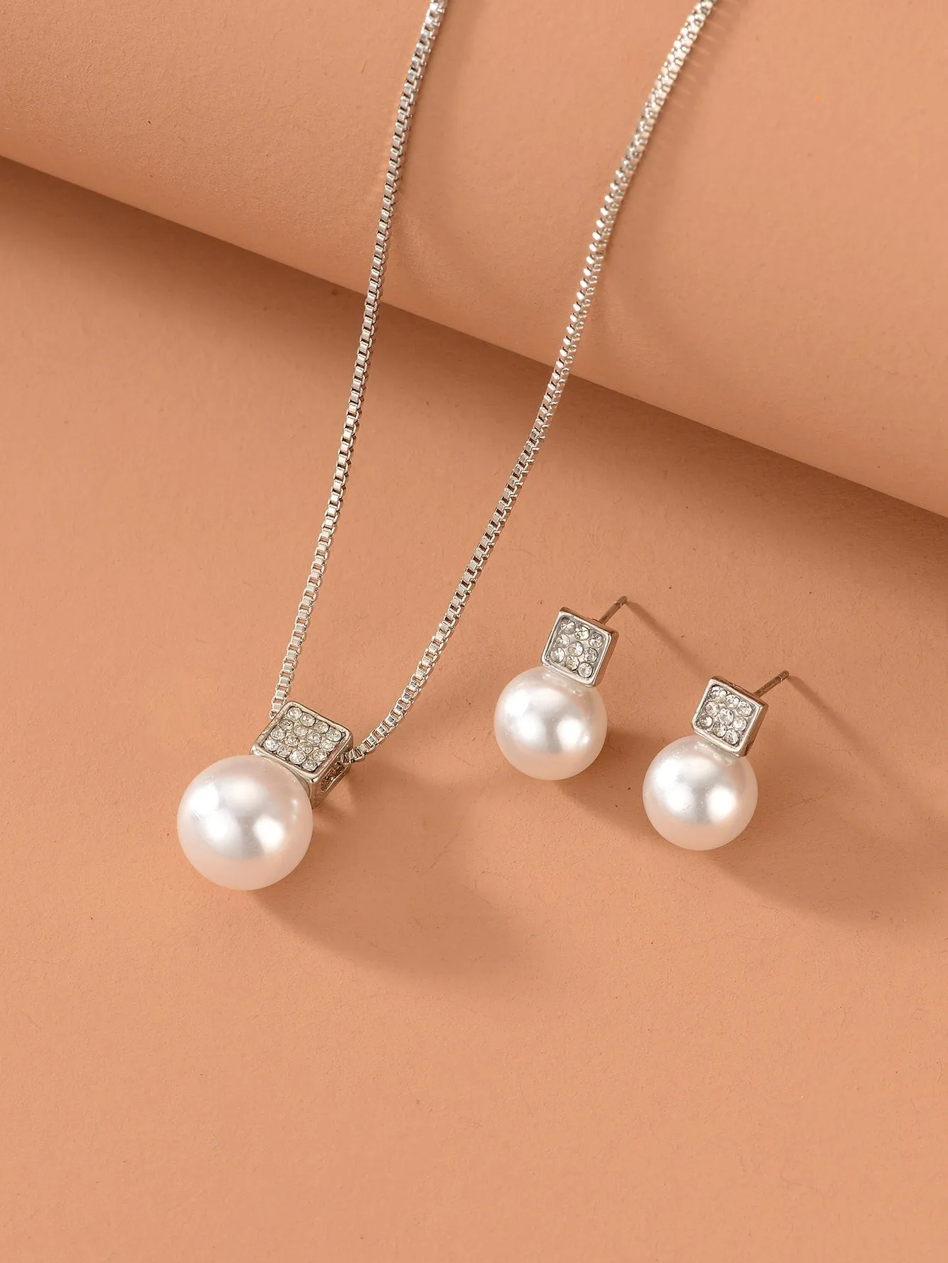 Faux Pearl Decor Necklace & Earrings Jewelry Set Jewelry Gift for Women