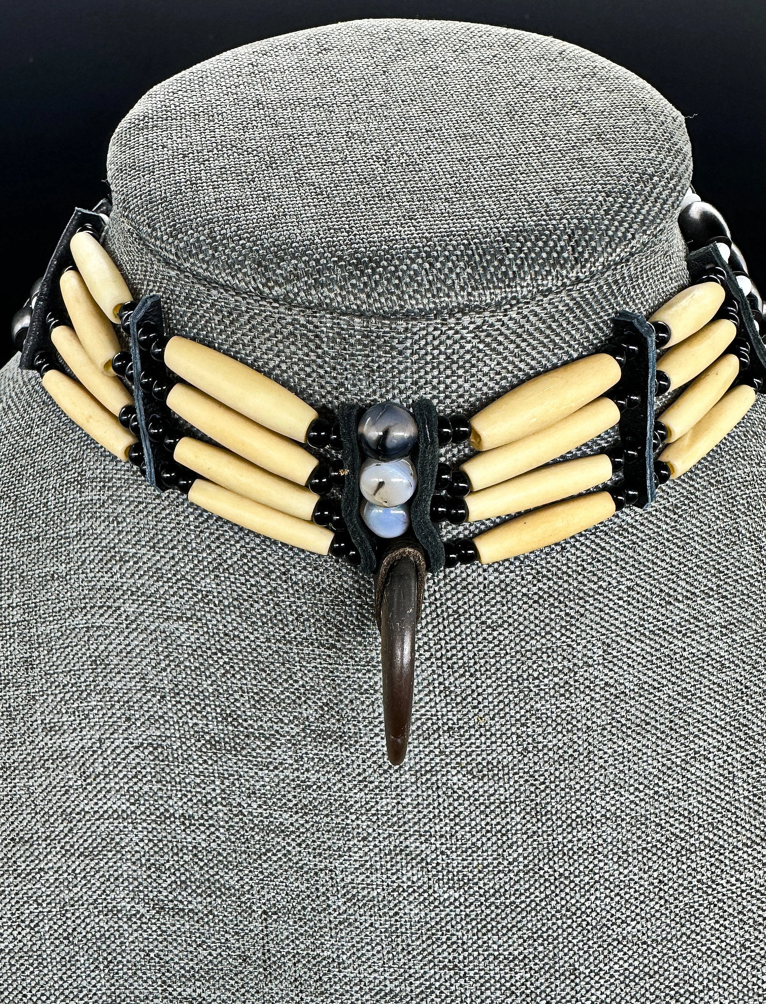 Indigenous Handcrafted Choker - Bear Claw & Dragon Vein