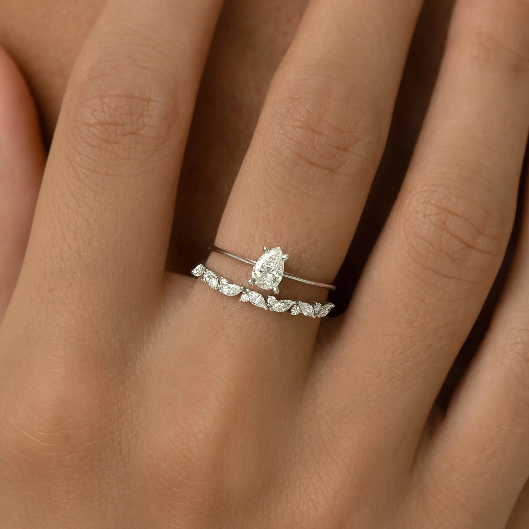 Marquise and Round Diamond Band White Gold - Cecilia