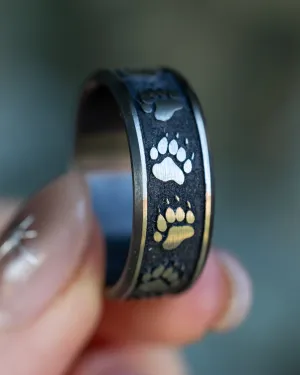 "LEGACY"- CHANNEL EMBOSSED BEAR PAWS WEDDING BAND - SIZE 10