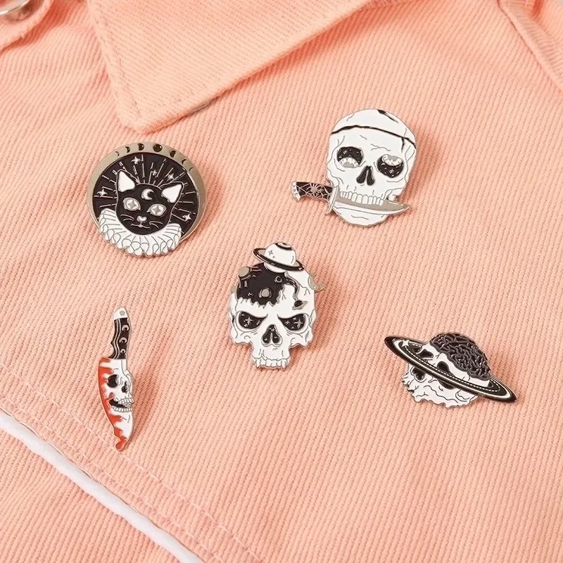 Retro Geometric Cat Skull Alloy Plating Unisex Brooches