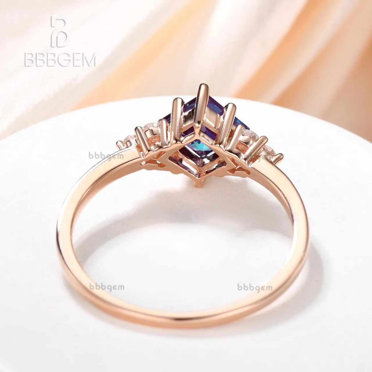 Unique 6mm Princess Cut Alexandrite Engagement Ring Moissanite Wedding Band