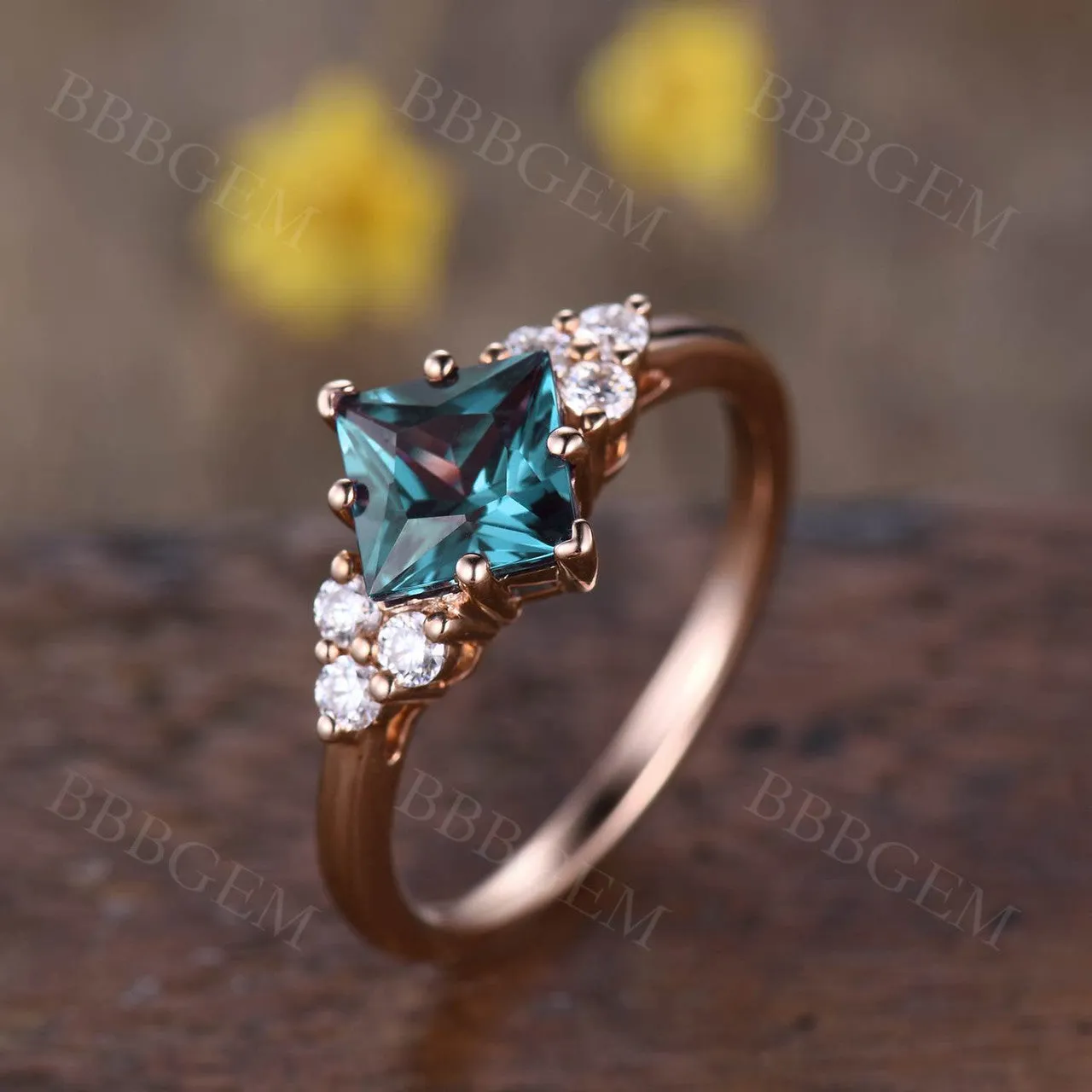 Unique 6mm Princess Cut Alexandrite Engagement Ring Moissanite Wedding Band